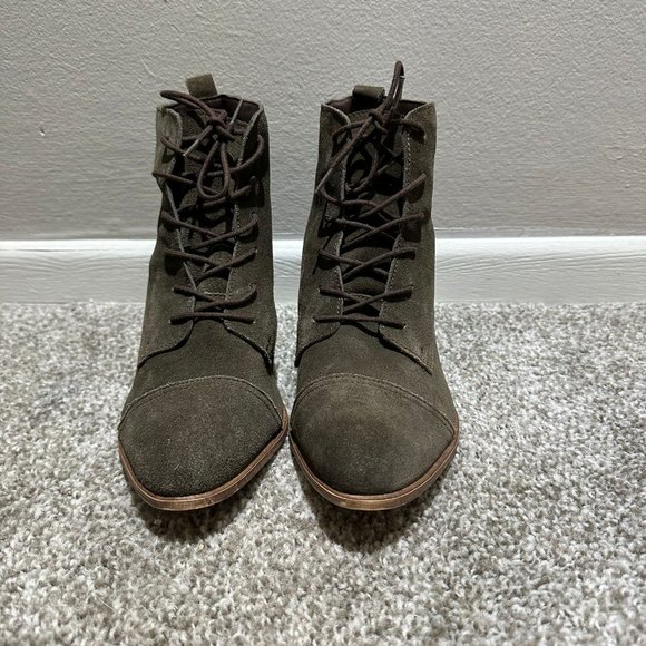 ASOS AURORA Wide Fit Suede Lace Up Boots Ankle Boots Size 8 - Picture 1 of 9